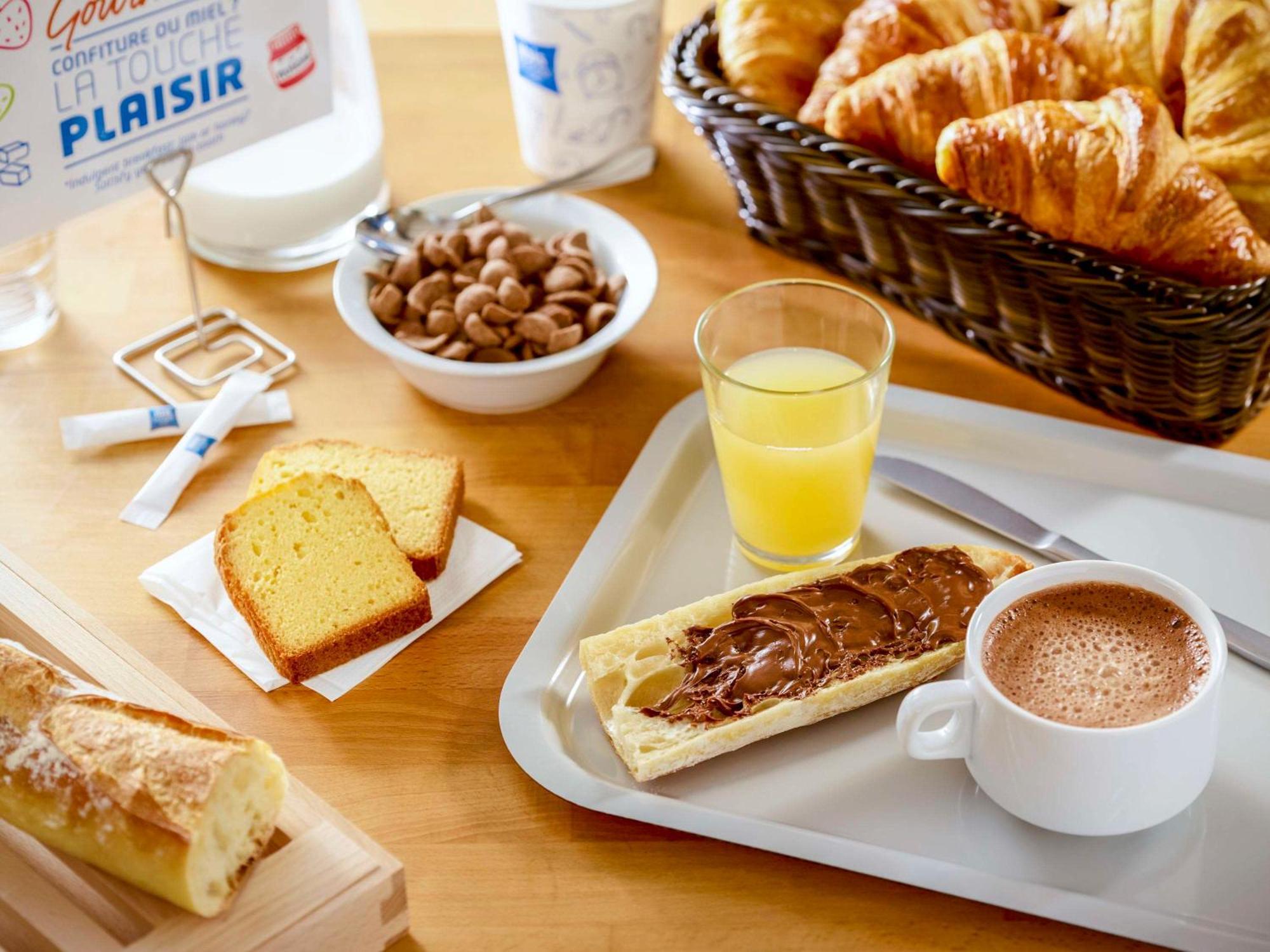 Ibis Budget - Lille Villeneuve D'Ascq Экстерьер фото